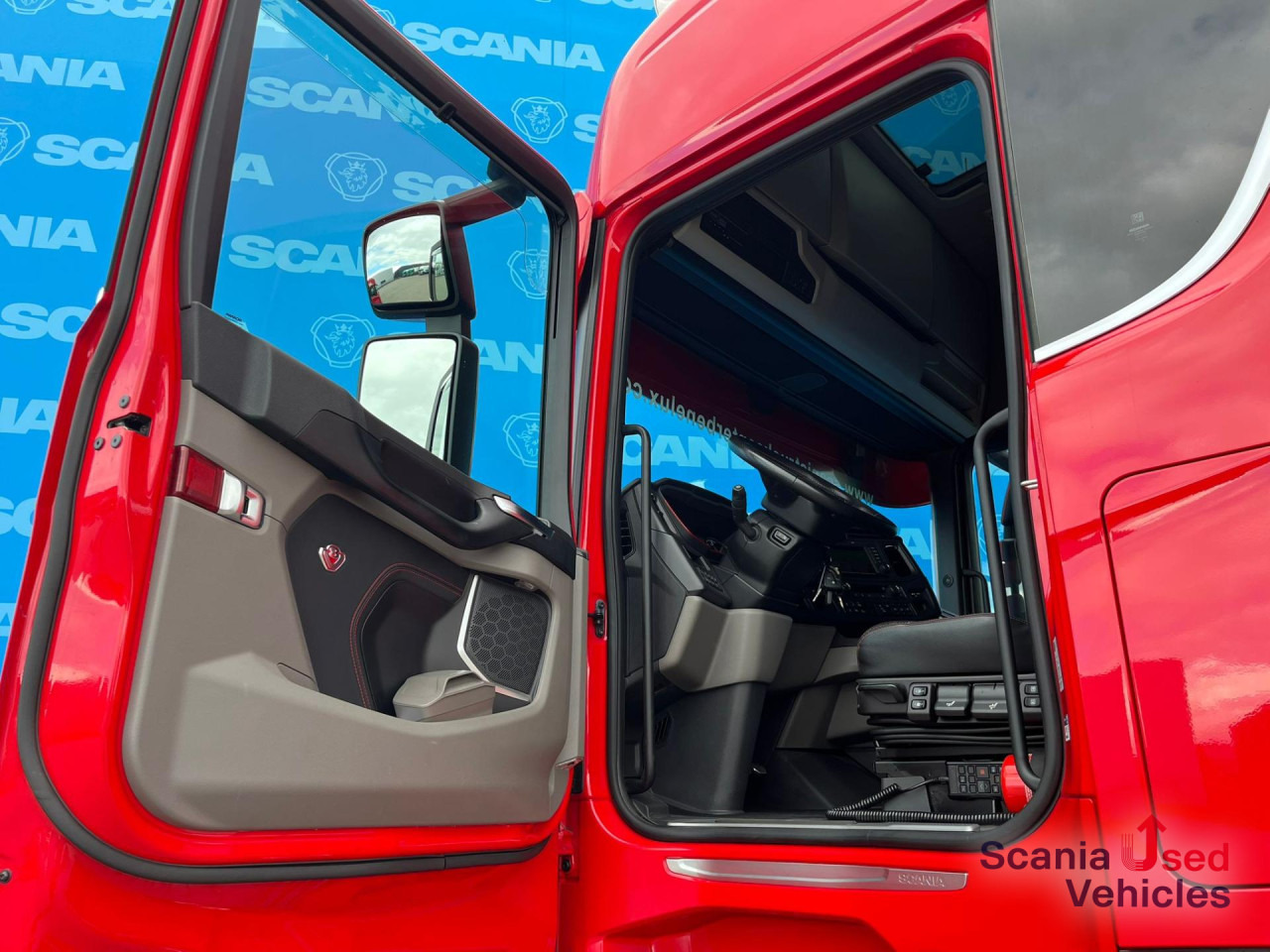 SCANIA S 590 A4x2NB V8 RETARDER 8T FULL AIR DIFF-LOCK - 트랙터 유닛 : 사진 3 SCANIA S 590 A4x2NB V8 RETARDER 8T FULL AIR DIFF-LOCK - 트랙터 유닛 : 사진 3