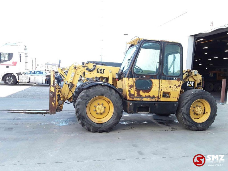 Caterpillar TH 62 - 텔레스코픽 핸들러 : 사진 5 Caterpillar TH 62 - 텔레스코픽 핸들러 : 사진 5