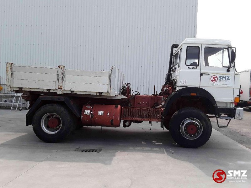Iveco Magirus 190.32 4x4 tractor french -francais - 드롭사이드/ 플랫베드 트럭 : 사진 4 Iveco Magirus 190.32 4x4 tractor french -francais - 드롭사이드/ 플랫베드 트럭 : 사진 4