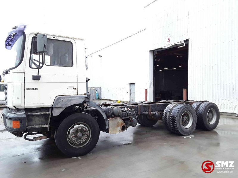 MAN 33.343 6x4 chassis - 캡 새시 트럭 : 사진 5 MAN 33.343 6x4 chassis - 캡 새시 트럭 : 사진 5