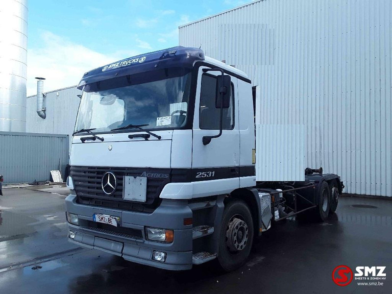 Mercedes-Benz Actros 2531 francais - 캡 새시 트럭 : 사진 3 Mercedes-Benz Actros 2531 francais - 캡 새시 트럭 : 사진 3