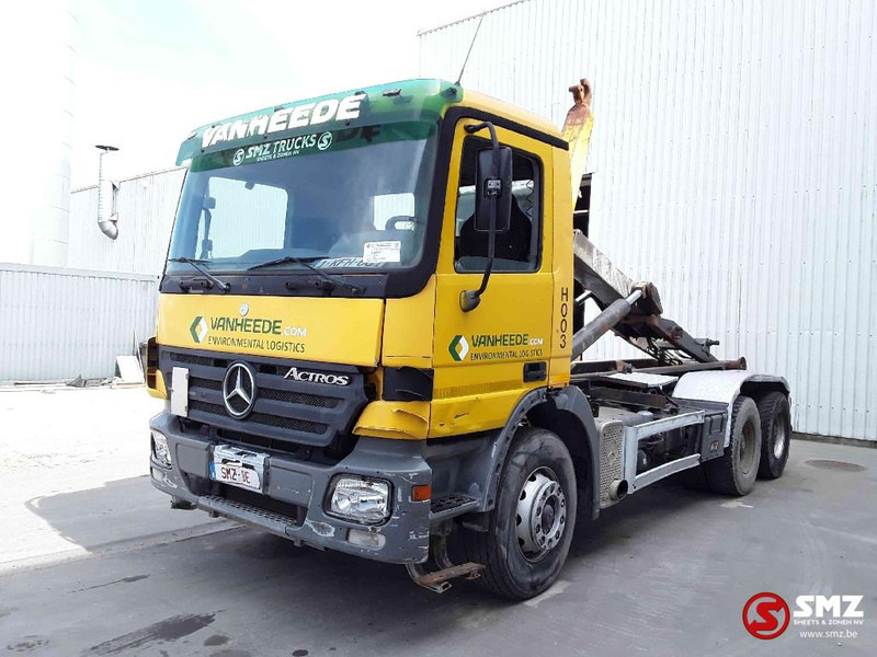 Mercedes-Benz Actros 2636 6x4 lames steel 3x - 컨테이너 운반 장치/ 스와프 보디 트럭 : 사진 3 Mercedes-Benz Actros 2636 6x4 lames steel 3x - 컨테이너 운반 장치/ 스와프 보디 트럭 : 사진 3