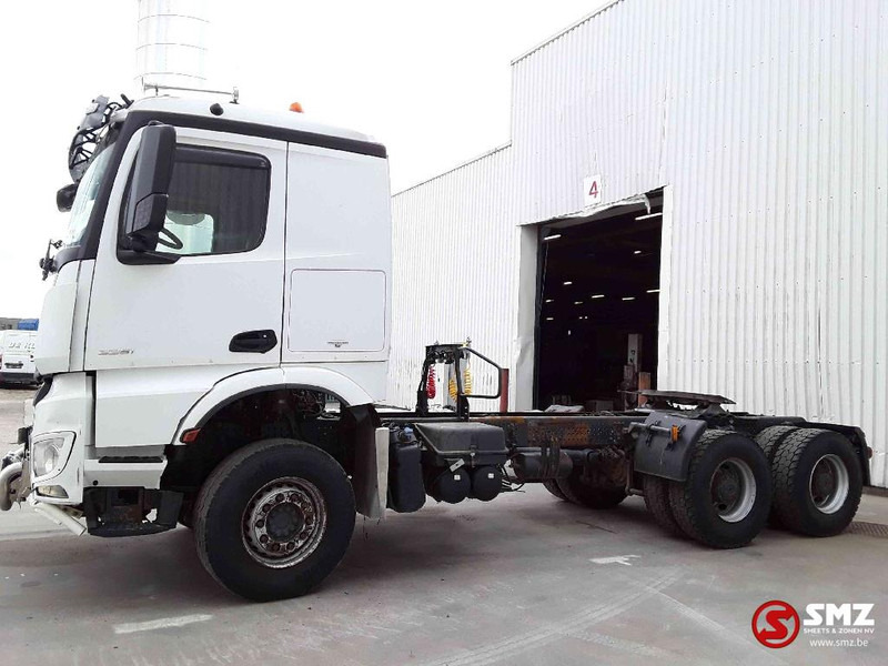 Mercedes-Benz Arocs 3351 lames steel - 트랙터 유닛 : 사진 5 Mercedes-Benz Arocs 3351 lames steel - 트랙터 유닛 : 사진 5