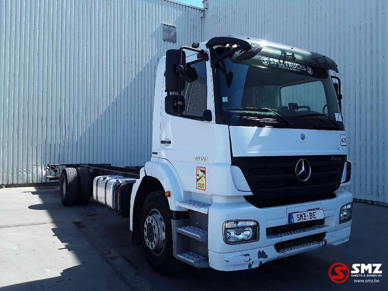 Mercedes-Benz Axor 1829 manual - 캡 새시 트럭 : 사진 1 Mercedes-Benz Axor 1829 manual - 캡 새시 트럭 : 사진 1