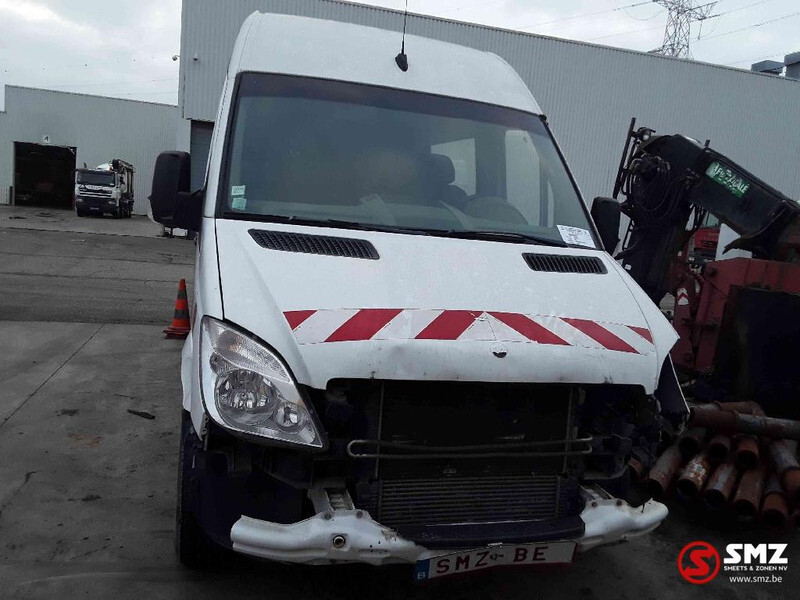 Mercedes-Benz Sprinter 311 accident - 박스 밴 : 사진 2 Mercedes-Benz Sprinter 311 accident - 박스 밴 : 사진 2