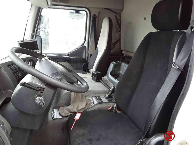 덤프트럭 Renault Kerax 450 8x4 retarder : 사진 7