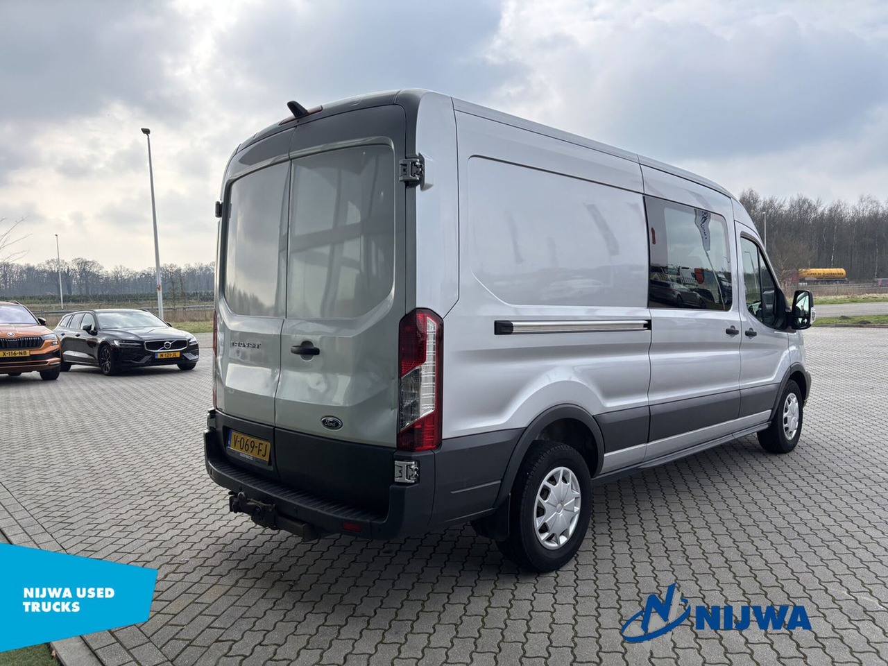 Ford Transit 130 L3H2 Dubbele cabine + Trekhaak - 소형 밴, 콤비 밴 : 사진 3 Ford Transit 130 L3H2 Dubbele cabine + Trekhaak - 소형 밴, 콤비 밴 : 사진 3