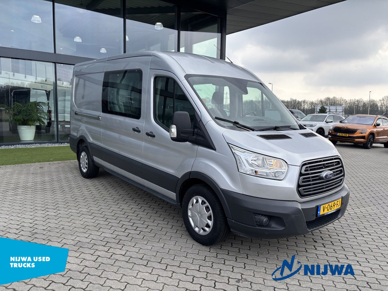 Ford Transit 130 L3H2 Dubbele cabine + Trekhaak - 소형 밴, 콤비 밴 : 사진 2 Ford Transit 130 L3H2 Dubbele cabine + Trekhaak - 소형 밴, 콤비 밴 : 사진 2