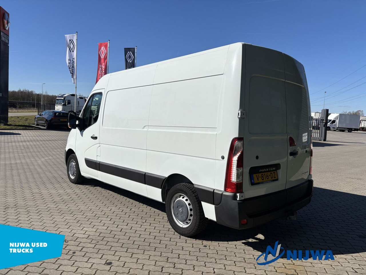 Renault Master T33 130 L2H2 Geïsoleerde bak Kasten - 소형 밴 : 사진 4 Renault Master T33 130 L2H2 Geïsoleerde bak Kasten - 소형 밴 : 사진 4