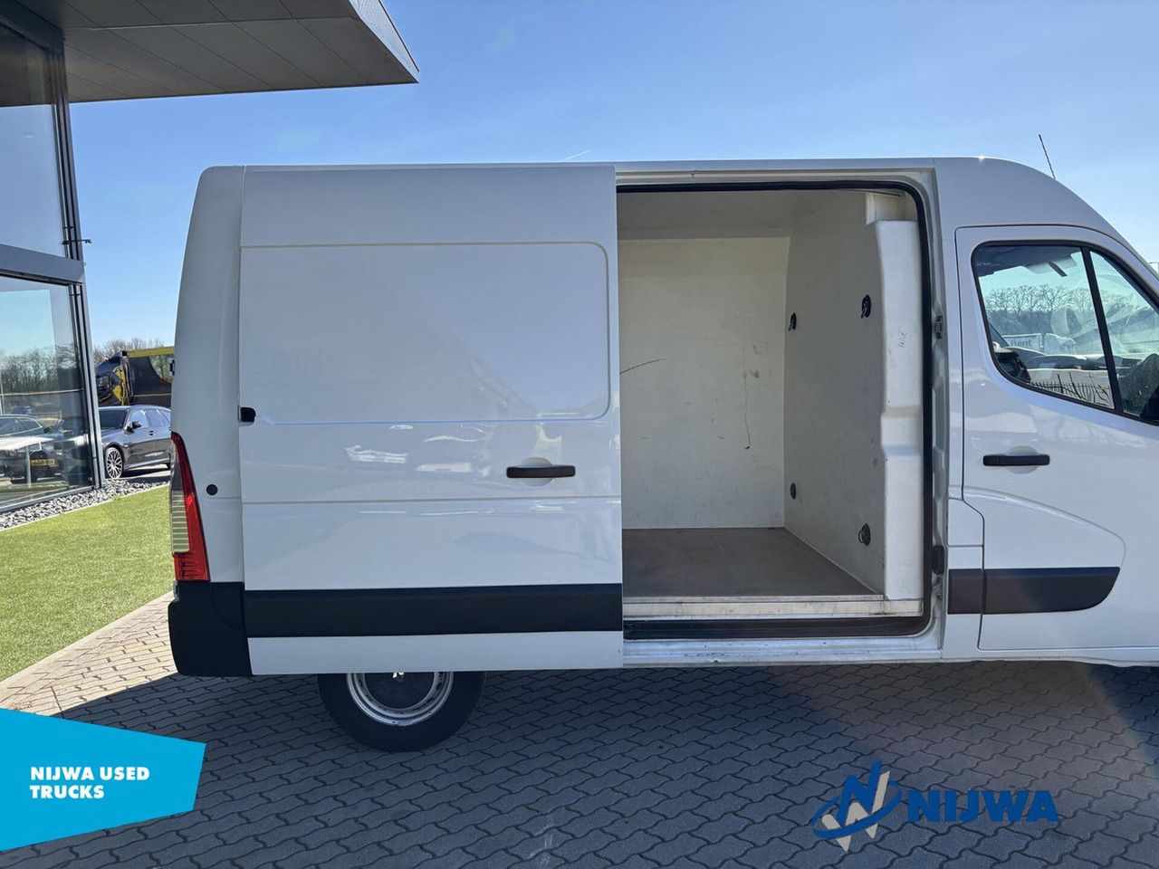 소형 밴 Renault Master T33 130 L2H2 Geïsoleerde bak Kasten : 사진 17