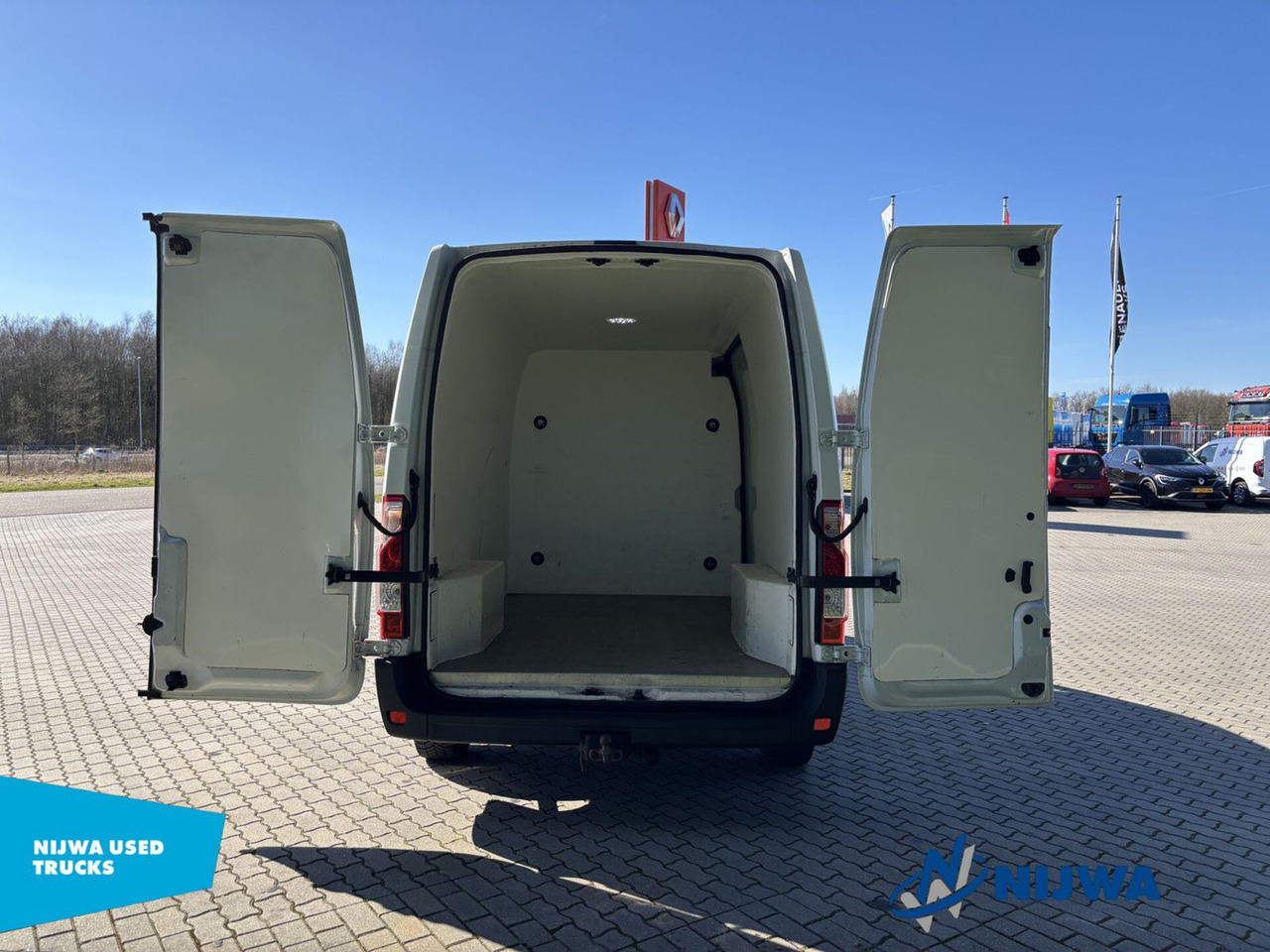소형 밴 Renault Master T33 130 L2H2 Geïsoleerde bak Kasten : 사진 15