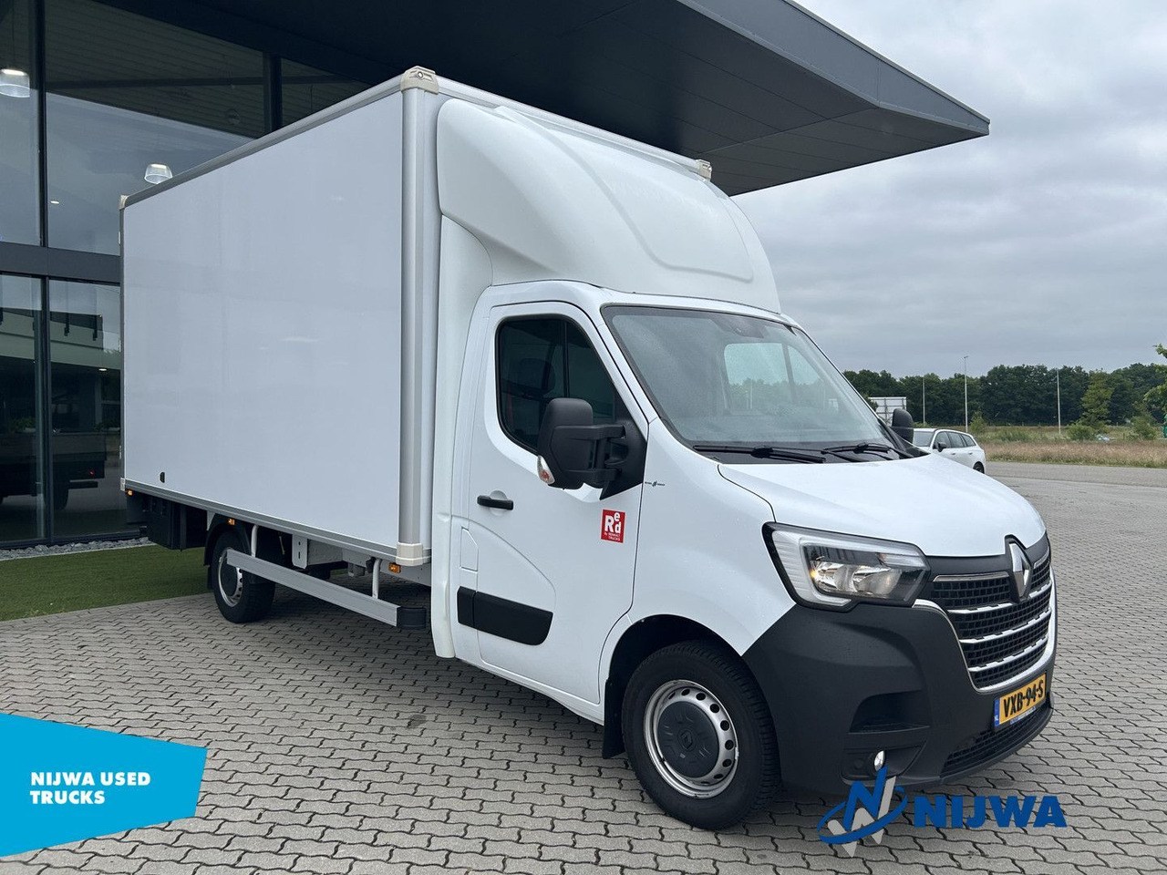 Renault Master T35 165 Navigatie + Achteruitrijcamera - 캡 새시 트럭 : 사진 2 Renault Master T35 165 Navigatie + Achteruitrijcamera - 캡 새시 트럭 : 사진 2