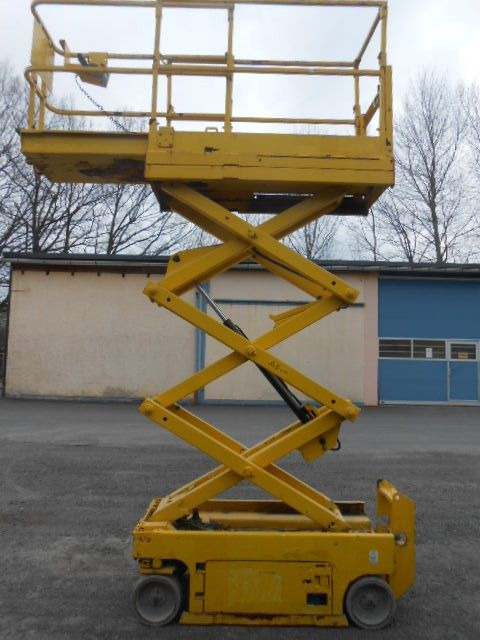Genie GS 1530, Scherenarbeitsbühne Genie 6,6m - 트럭 탑재 고가작업 플랫폼 : 사진 2 Genie GS 1530, Scherenarbeitsbühne Genie 6,6m - 트럭 탑재 고가작업 플랫폼 : 사진 2