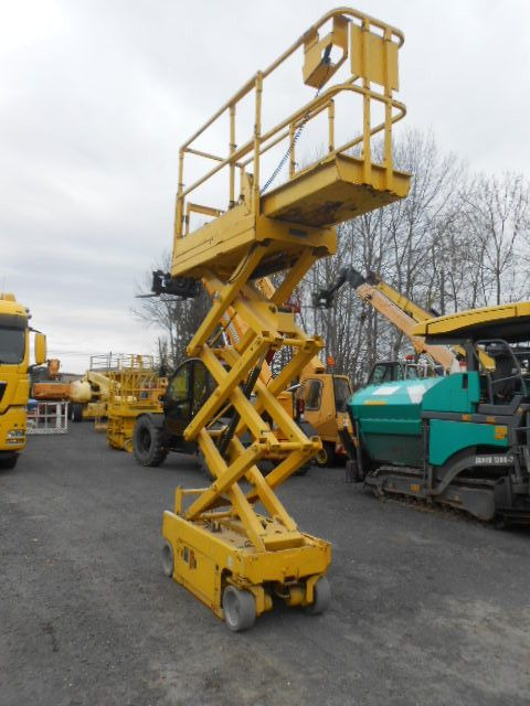 Genie GS 1530, Scherenarbeitsbühne Genie 6,6m - 트럭 탑재 고가작업 플랫폼 : 사진 4 Genie GS 1530, Scherenarbeitsbühne Genie 6,6m - 트럭 탑재 고가작업 플랫폼 : 사진 4