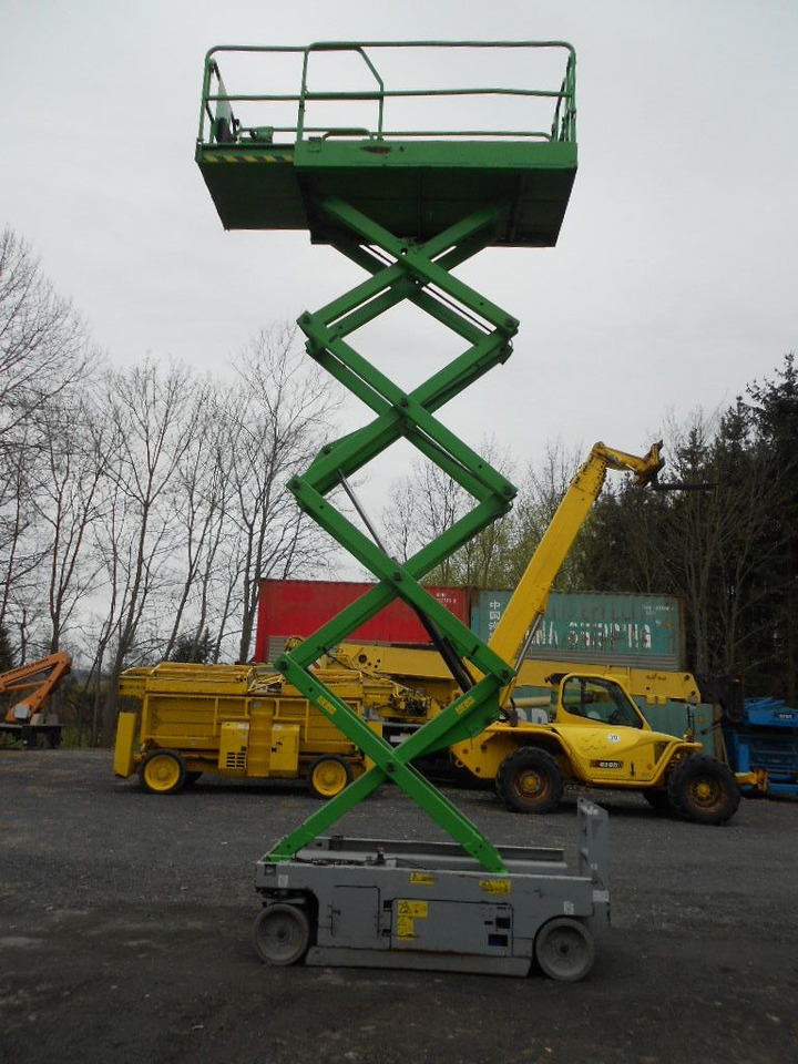Genie GS 2646, Scherenarbeitsbühne Genie 9,9 m - 트럭 탑재 고가작업 플랫폼 : 사진 5 Genie GS 2646, Scherenarbeitsbühne Genie 9,9 m - 트럭 탑재 고가작업 플랫폼 : 사진 5