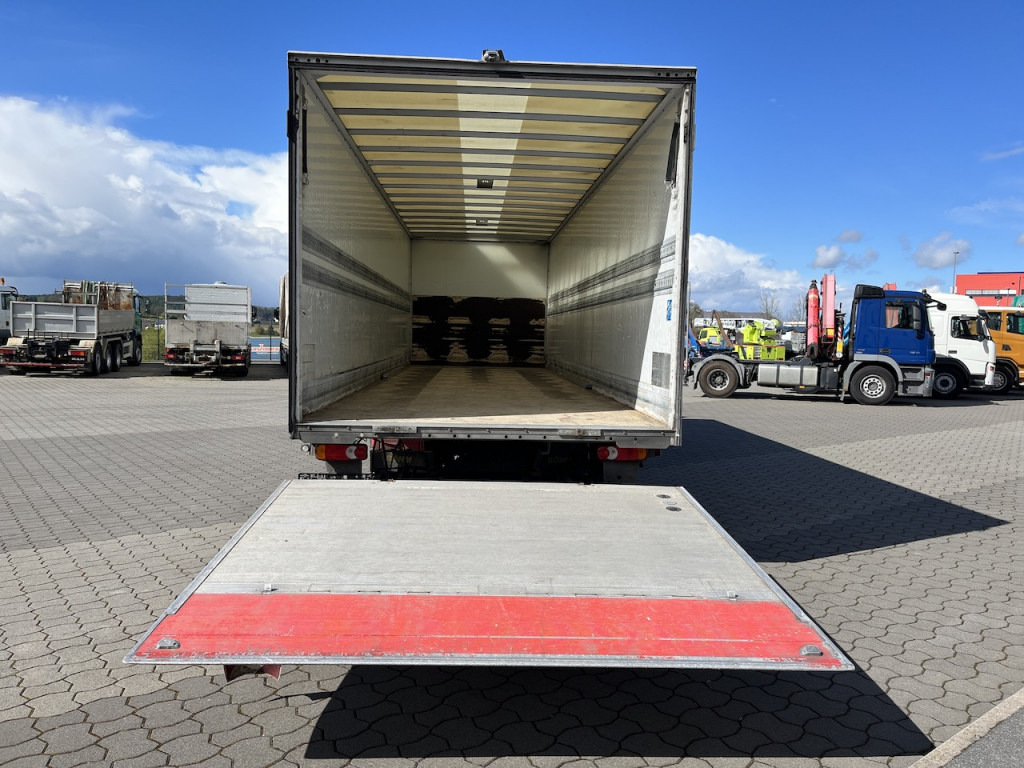 Iveco 120E25 Eurocargo 4x2 Koffer | Ladebordwand - 트럭 : 사진 2 Iveco 120E25 Eurocargo 4x2 Koffer | Ladebordwand - 트럭 : 사진 2
