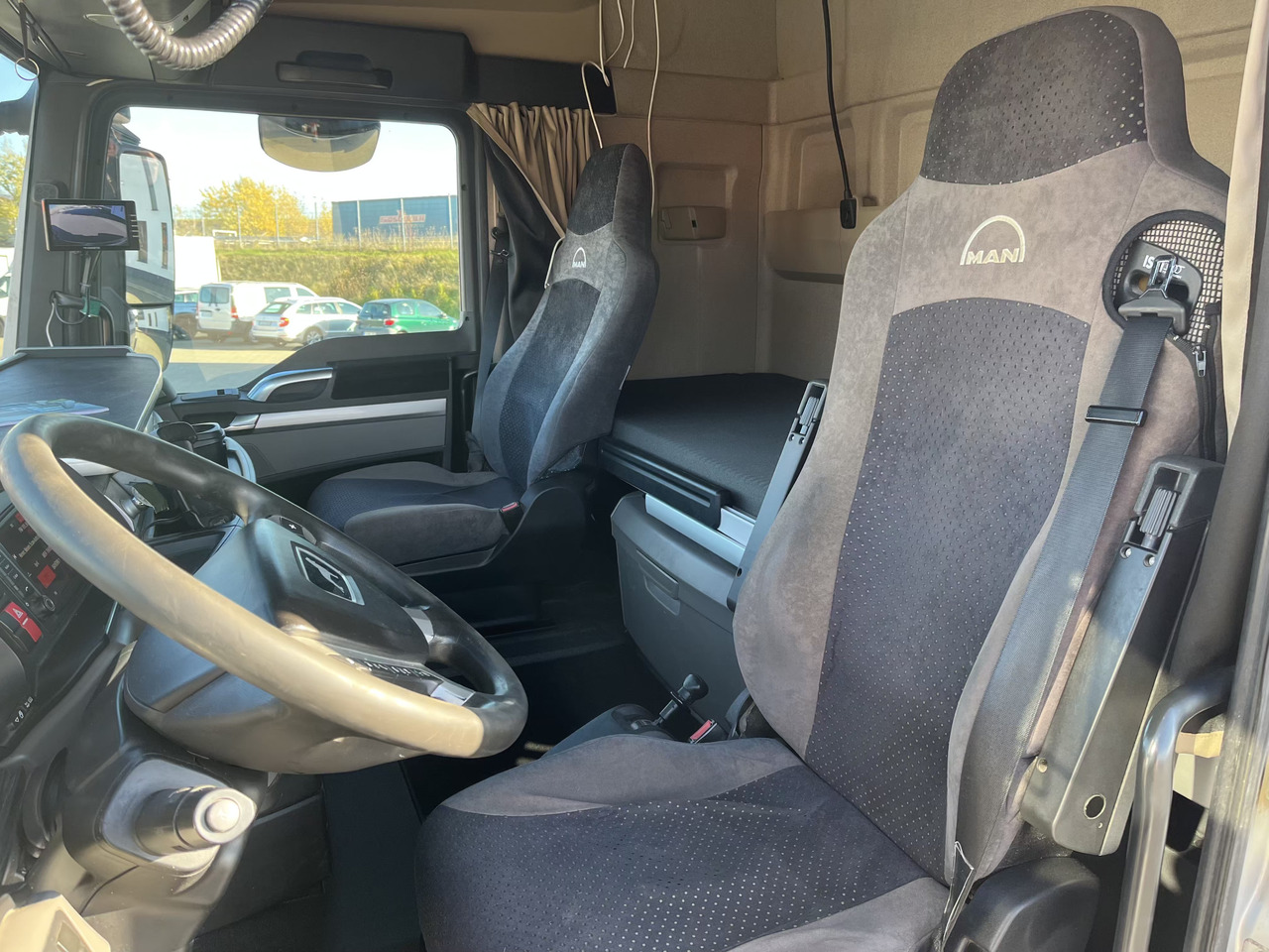 MAN TGX 18.540 4x2 D38 Intarder - 트랙터 유닛 : 사진 3 MAN TGX 18.540 4x2 D38 Intarder - 트랙터 유닛 : 사진 3