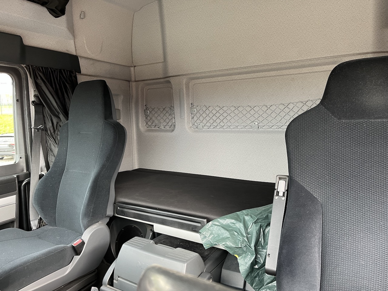 MAN TGX 26.480 6x2 Atlas 145.2 Kran Baustoff AHK - 드롭사이드/ 플랫베드 트럭, 크레인 트럭 : 사진 4 MAN TGX 26.480 6x2 Atlas 145.2 Kran Baustoff AHK - 드롭사이드/ 플랫베드 트럭, 크레인 트럭 : 사진 4