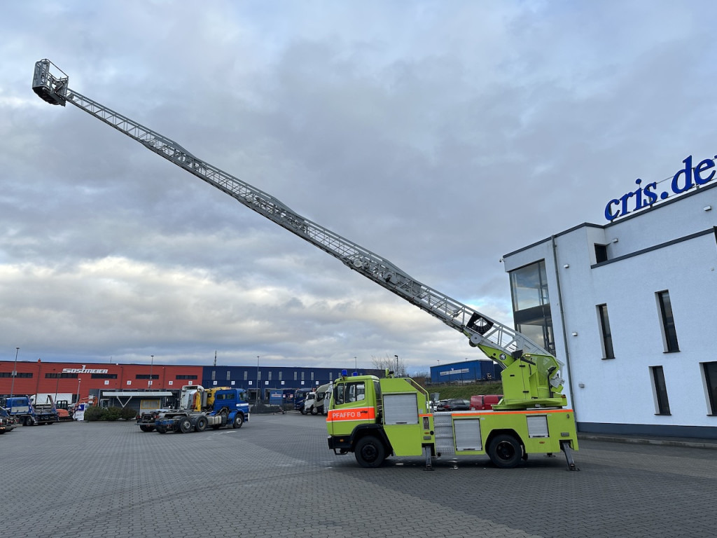 Mercedes-Benz 1224 4x2 Dreh Leiter 25 m Korb Feuerwehr - 트럭 탑재 고가작업 플랫폼 : 사진 3 Mercedes-Benz 1224 4x2 Dreh Leiter 25 m Korb Feuerwehr - 트럭 탑재 고가작업 플랫폼 : 사진 3