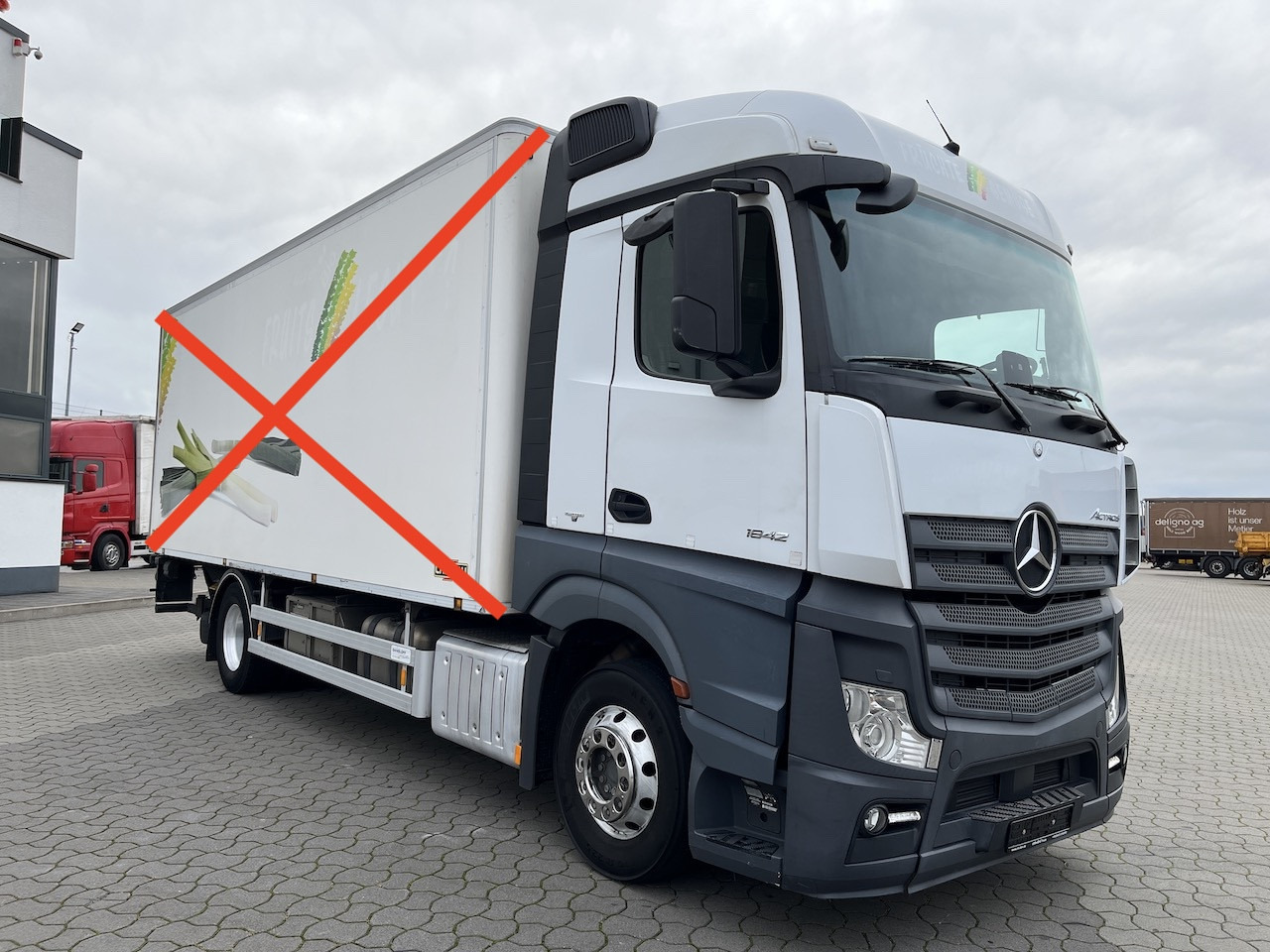 Mercedes-Benz 1842 4x2 FAHRGESTELL - 캡 새시 트럭 : 사진 4 Mercedes-Benz 1842 4x2 FAHRGESTELL - 캡 새시 트럭 : 사진 4