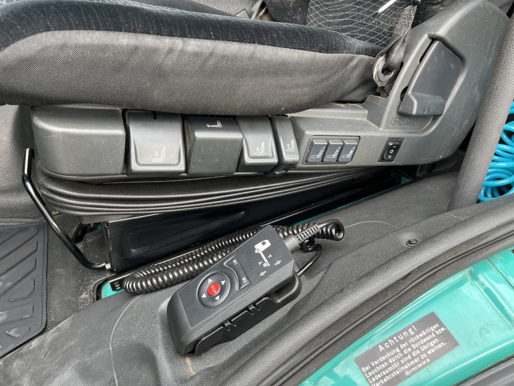 Mercedes-Benz Atego 823 4x2 AHK Hebezug Seilzug Brennholz - 플랫베드 밴 : 사진 4 Mercedes-Benz Atego 823 4x2 AHK Hebezug Seilzug Brennholz - 플랫베드 밴 : 사진 4