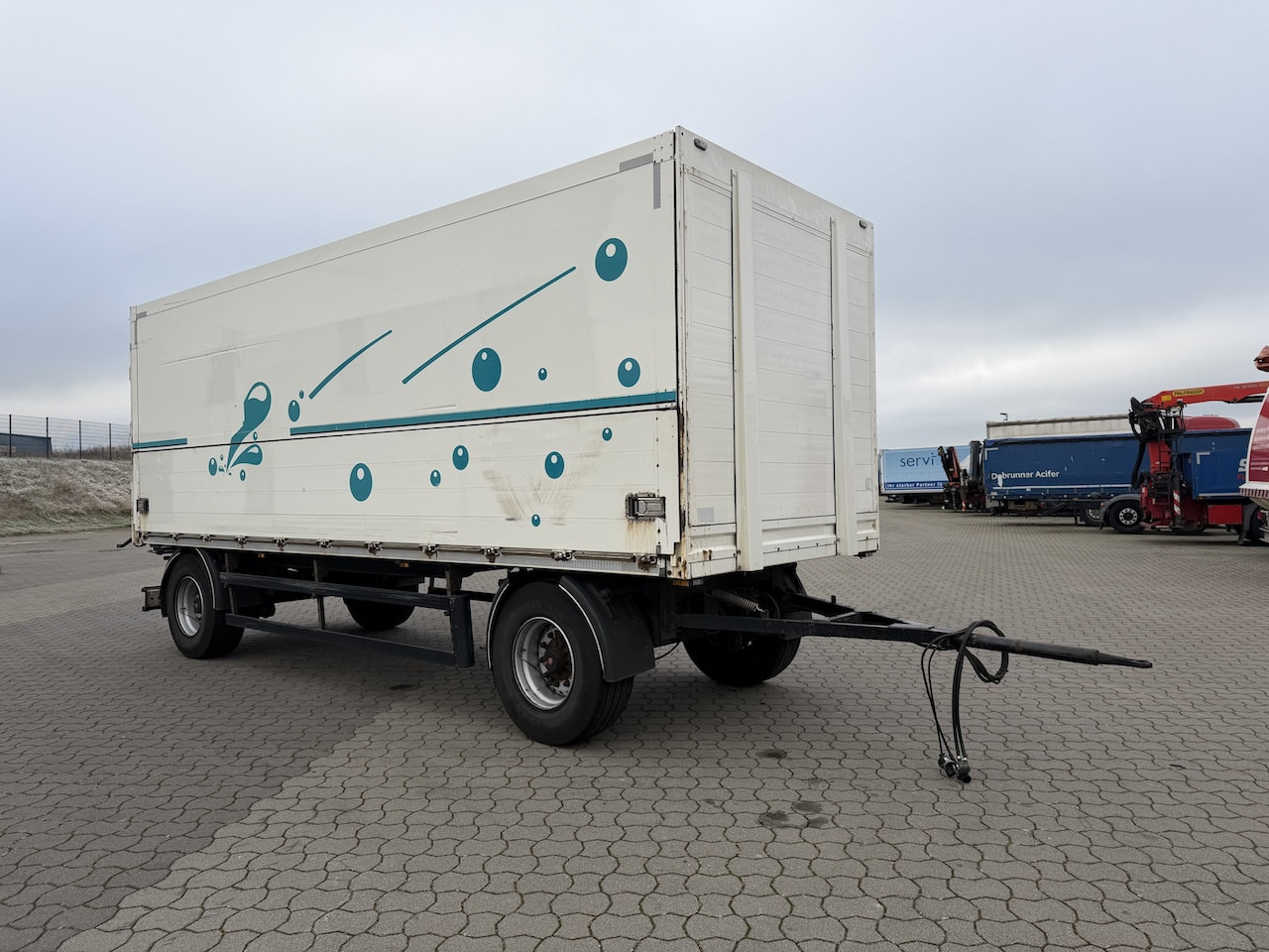 Orten PRASQ18 Getränke 7,30 m - 밀폐형 박스 트레일러 : 사진 2 Orten PRASQ18 Getränke 7,30 m - 밀폐형 박스 트레일러 : 사진 2