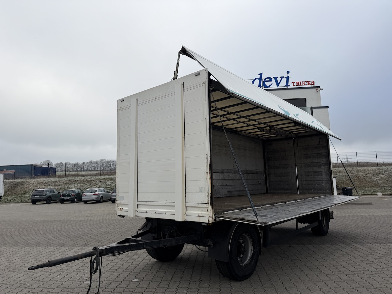 Orten PRASQ18 Getränke 7,30 m - 밀폐형 박스 트레일러 : 사진 4 Orten PRASQ18 Getränke 7,30 m - 밀폐형 박스 트레일러 : 사진 4