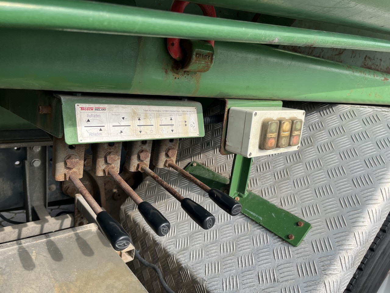 Scania P360 6x2 Trösch Absetzkipper Container - 스킵 로더 트럭 : 사진 5 Scania P360 6x2 Trösch Absetzkipper Container - 스킵 로더 트럭 : 사진 5