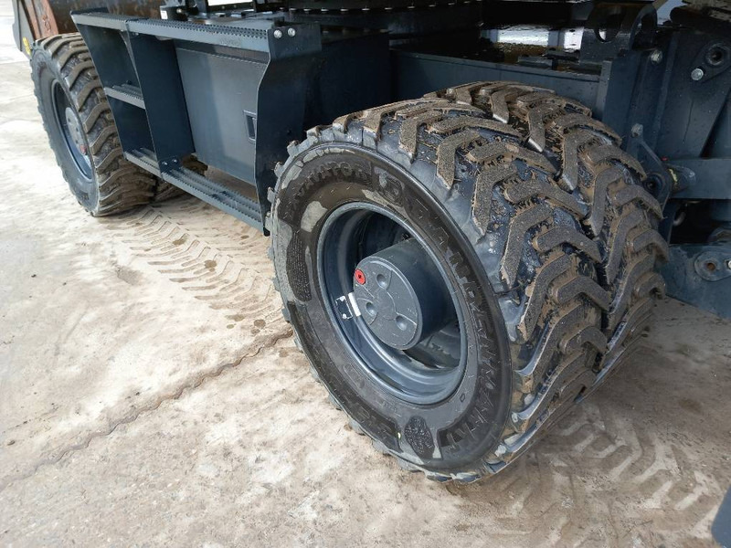 Komatsu PW160-11E0 - 휠 굴삭기 : 사진 2 Komatsu PW160-11E0 - 휠 굴삭기 : 사진 2