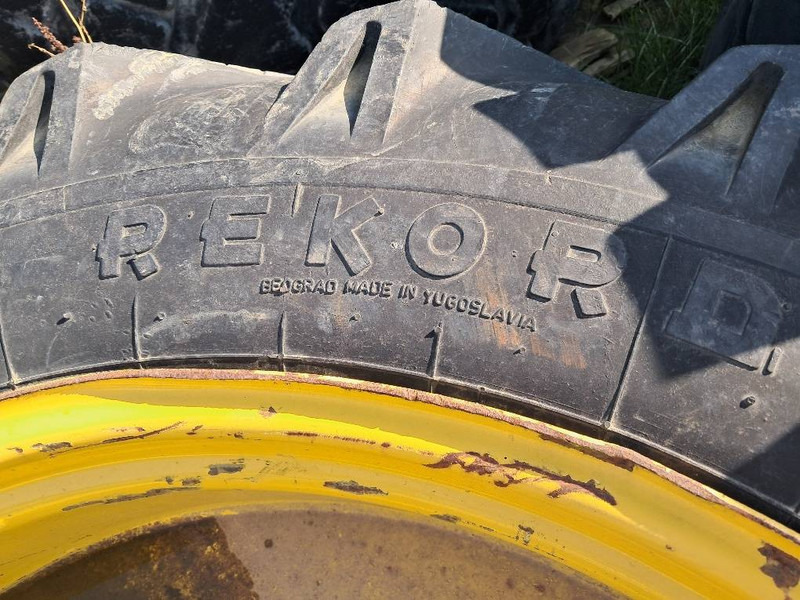 Record 12.4-36 - 휠 및 타이어 건설기계 용 : 사진 3 Record 12.4-36 - 휠 및 타이어 건설기계 용 : 사진 3