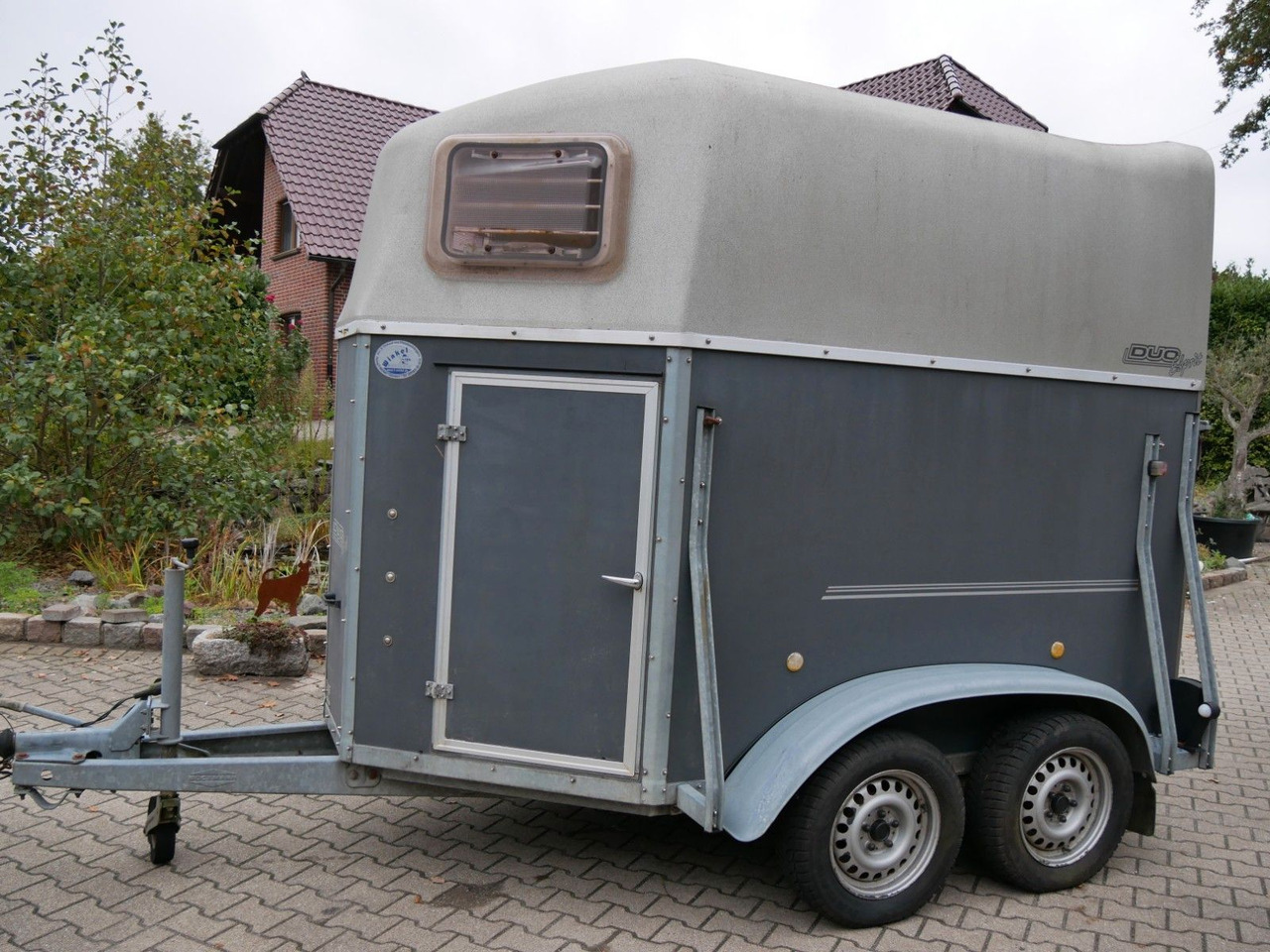 Böckmann Duo Esprit mit Sattelkammer - 가축 트레일러 : 사진 1 Böckmann Duo Esprit mit Sattelkammer - 가축 트레일러 : 사진 1