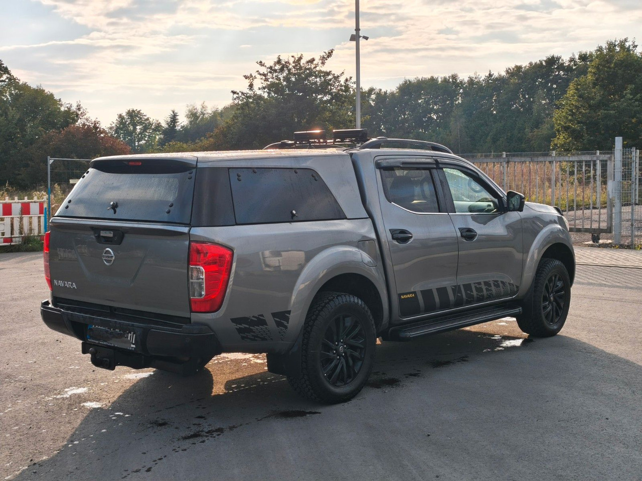 Nissan Navara NP300 N-Guard Double Cab 4x4 - SUV : 사진 4 Nissan Navara NP300 N-Guard Double Cab 4x4 - SUV : 사진 4