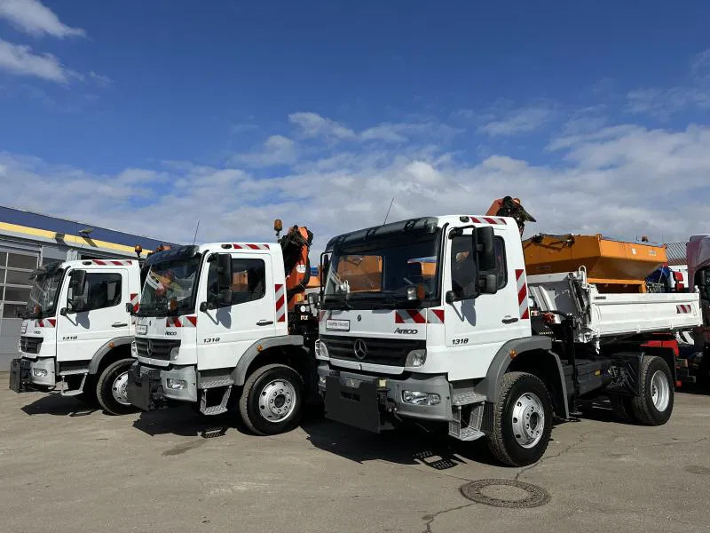 Mercedes-Benz Atego 1318 5 x AK Allrad Kran Palfinger 7001 - 덤프트럭, 크레인 트럭 : 사진 3 Mercedes-Benz Atego 1318 5 x AK Allrad Kran Palfinger 7001 - 덤프트럭, 크레인 트럭 : 사진 3