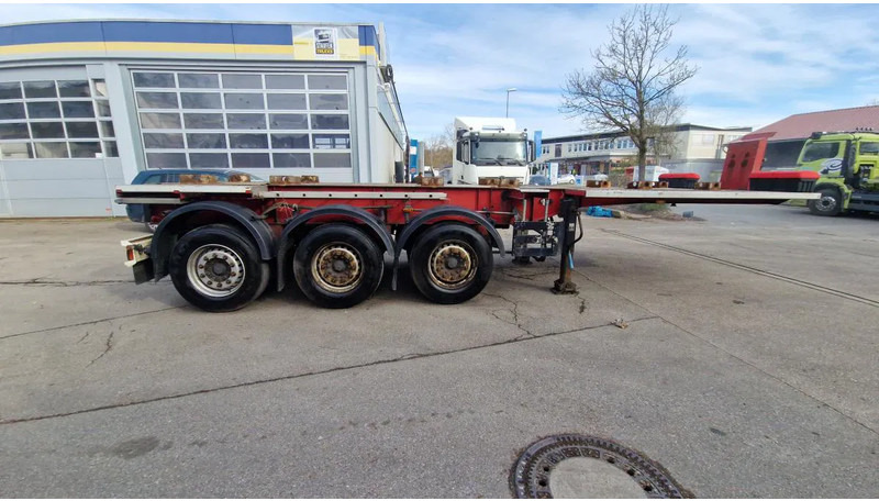 Schwarzmüller kurzes 3- Achs Chassis ADR für Chemie Spezialbehäl kurzes 3- Achs Chassis ADR für Chemie Spezialbehälter - 컨테이너 운반 장치/ 스와프 보디 세미 트레일러 : 사진 3 Schwarzmüller kurzes 3- Achs Chassis ADR für Chemie Spezialbehäl kurzes 3- Achs Chassis ADR für Chemie Spezialbehälter - 컨테이너 운반 장치/ 스와프 보디 세미 트레일러 : 사진 3