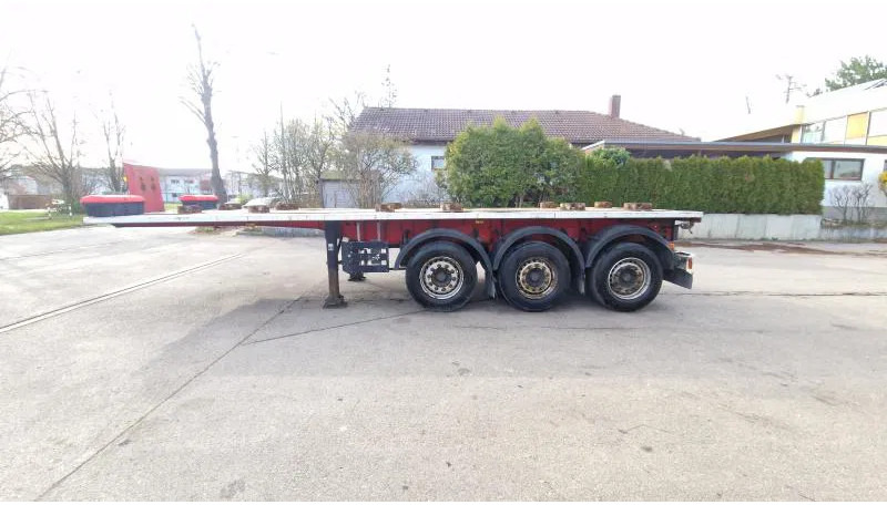 Schwarzmüller kurzes 3- Achs Chassis ADR für Chemie Spezialbehäl kurzes 3- Achs Chassis ADR für Chemie Spezialbehälter - 컨테이너 운반 장치/ 스와프 보디 세미 트레일러 : 사진 1 Schwarzmüller kurzes 3- Achs Chassis ADR für Chemie Spezialbehäl kurzes 3- Achs Chassis ADR für Chemie Spezialbehälter - 컨테이너 운반 장치/ 스와프 보디 세미 트레일러 : 사진 1