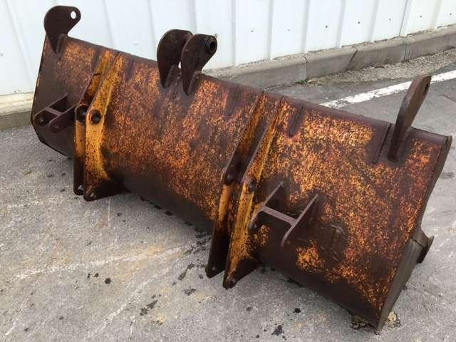 CASE 2300mm - Tractopelle - 로더 버킷 : 사진 4 CASE 2300mm - Tractopelle - 로더 버킷 : 사진 4