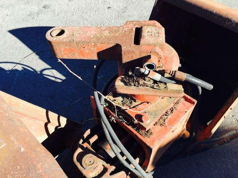 Camion avec rotator - coquilles 500mm reprise - ouverture 1500mm - 그래플 : 사진 2 Camion avec rotator - coquilles 500mm reprise - ouverture 1500mm - 그래플 : 사진 2