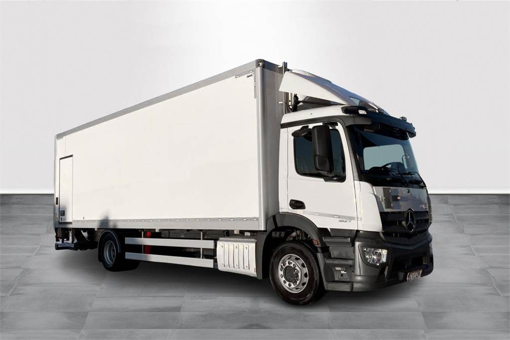 Mercedes-Benz ACTROS 1827 5 KSA - 박스 트럭 : 사진 3 Mercedes-Benz ACTROS 1827 5 KSA - 박스 트럭 : 사진 3