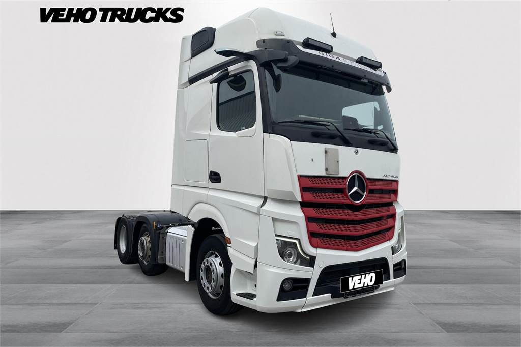 Mercedes-Benz ACTROS 2551LS 6x2/4 Väliteli - 트랙터 유닛 : 사진 1 Mercedes-Benz ACTROS 2551LS 6x2/4 Väliteli - 트랙터 유닛 : 사진 1