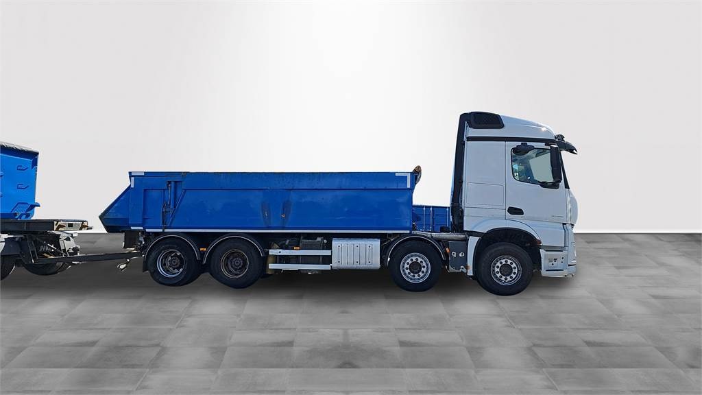 Mercedes-Benz AROCS 3758 L 8x4 - 덤프트럭 : 사진 4 Mercedes-Benz AROCS 3758 L 8x4 - 덤프트럭 : 사진 4