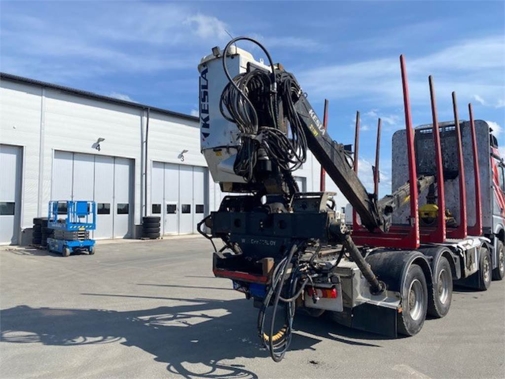 Mercedes-Benz AROCS 3763 8x4/4 Riikonen puuvarustus - 목재 트럭 : 사진 3 Mercedes-Benz AROCS 3763 8x4/4 Riikonen puuvarustus - 목재 트럭 : 사진 3