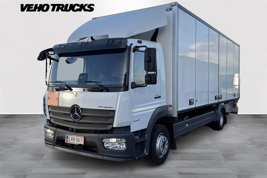 Mercedes-Benz ATEGO 1224L UMPIKORI + PL - 박스 트럭 : 사진 1 Mercedes-Benz ATEGO 1224L UMPIKORI + PL - 박스 트럭 : 사진 1