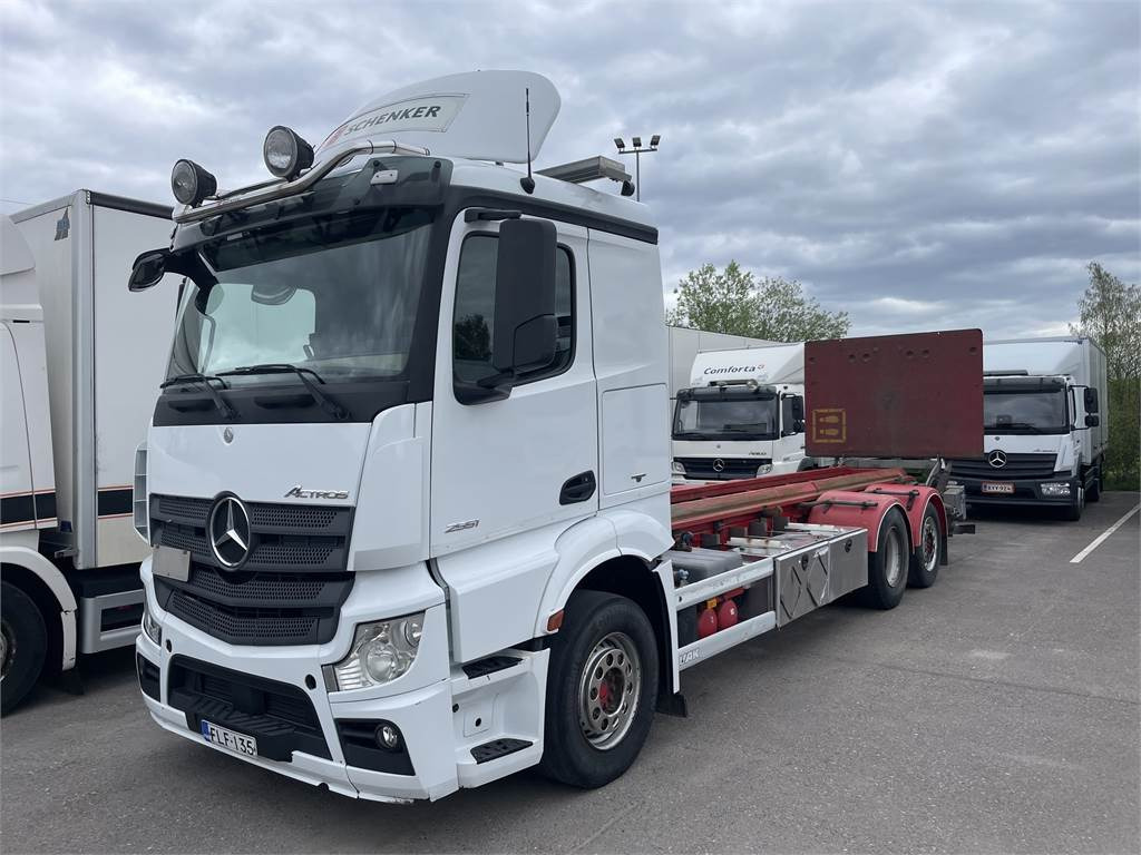 Mercedes-Benz Actros L 2551 L/6x2ENA - 캡 새시 트럭 : 사진 1 Mercedes-Benz Actros L 2551 L/6x2ENA - 캡 새시 트럭 : 사진 1