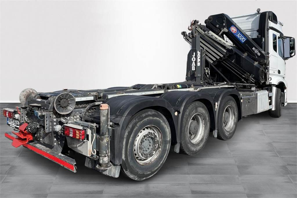 Mercedes-Benz Arocs 3251 8x4*4 - HMF 32 tm - Koukku - 크레인 트럭 : 사진 5 Mercedes-Benz Arocs 3251 8x4*4 - HMF 32 tm - Koukku - 크레인 트럭 : 사진 5