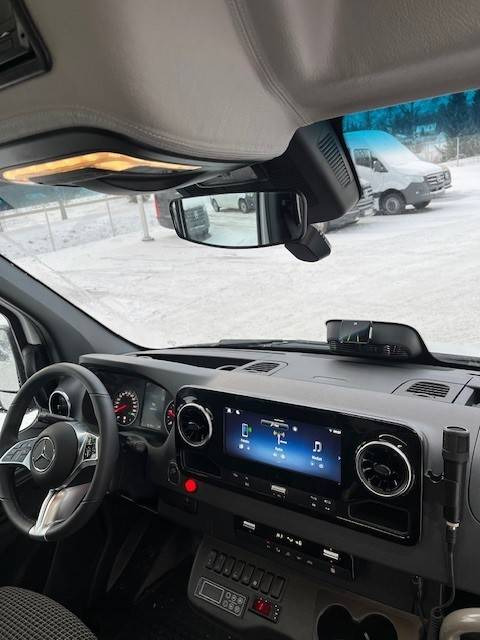 Mercedes-Benz Sprinter 517 CDI - 스쿨버스, 승합차 : 사진 3 Mercedes-Benz Sprinter 517 CDI - 스쿨버스, 승합차 : 사진 3