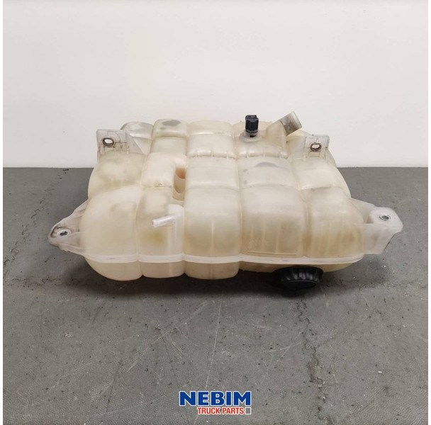 Volvo Volvo - 22430043 - Expansietank FH4 - 예비 부속 트럭 용 : 사진 2 Volvo Volvo - 22430043 - Expansietank FH4 - 예비 부속 트럭 용 : 사진 2
