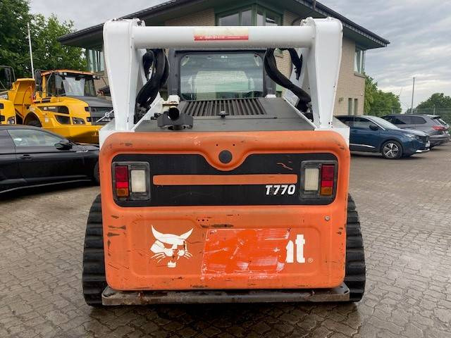 Bobcat T 770 (12005369) - 스키드 스티어 로더 : 사진 4 Bobcat T 770 (12005369) - 스키드 스티어 로더 : 사진 4