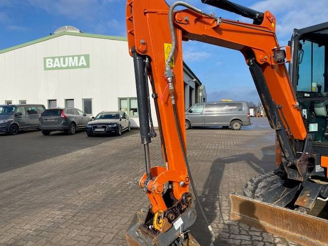 미니 굴삭기 Hitachi ZX 26 U-6 MIETE / RENTAL (12002050) : 사진 11