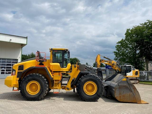 Volvo L 260 H MIETE / RENTAL (12002252) - 휠 로더 : 사진 5 Volvo L 260 H MIETE / RENTAL (12002252) - 휠 로더 : 사진 5