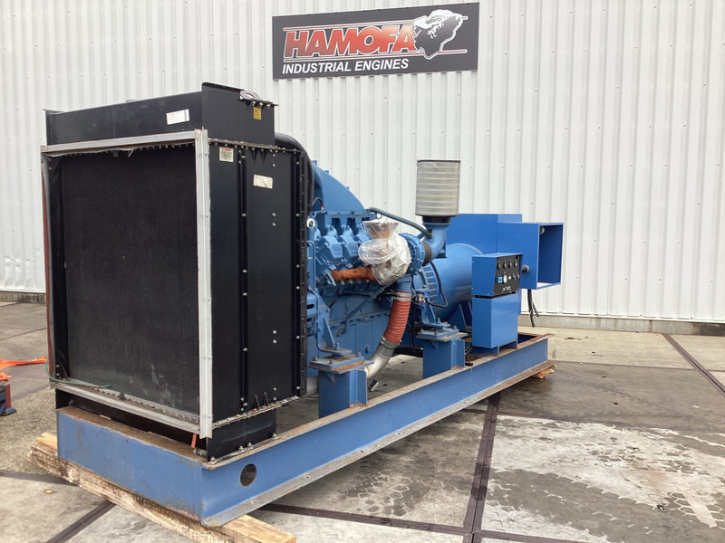 MTU 12V2000 GENERATOR 937KVA USED - 발전기 세트 : 사진 2 MTU 12V2000 GENERATOR 937KVA USED - 발전기 세트 : 사진 2